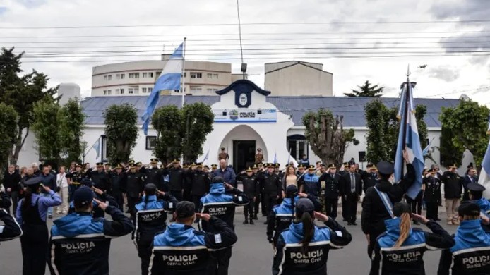 Extraño reclamo policial entre el llamado a paritaria y la creación del item operatividad en el salario policial