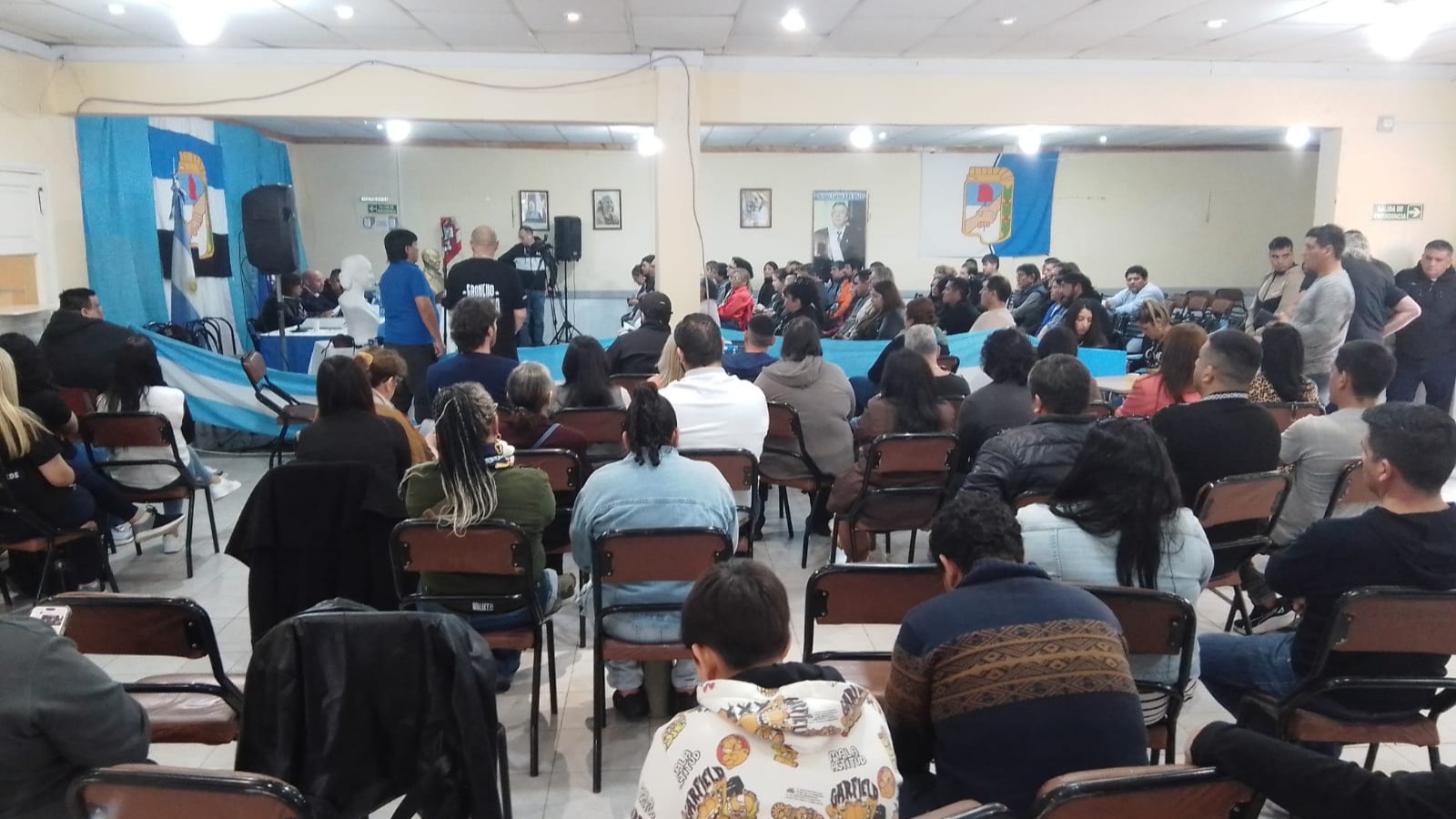 El congreso del PJ expulsó a Gadano y Garrido y fijó internas para agosto  