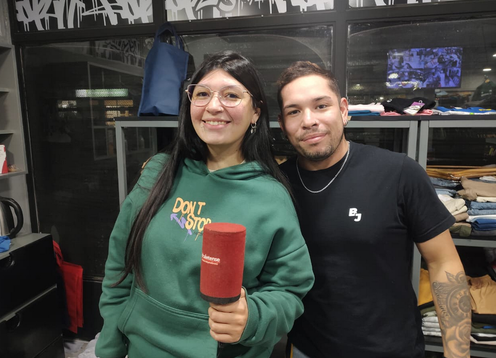 Estilo Urbano cierra su local céntrico y liquida todo en su último día