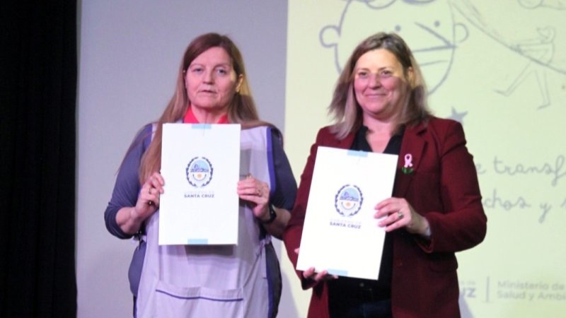 Salud firmó convenio para profundizar la atención de consumos problemáticos y el acompañamiento oncológico