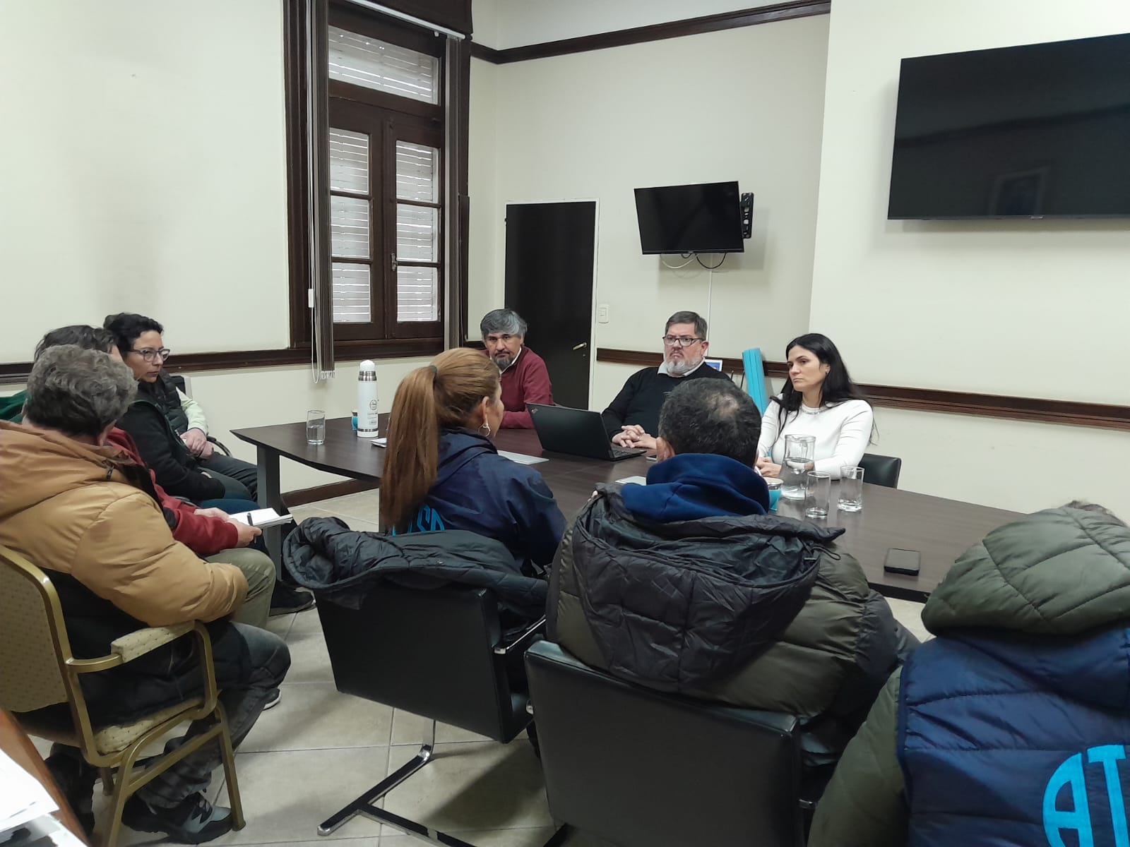 Tras las protestas, el Gobierno de Santa Cruz convocó a paritarias salariales con estatales, docentes y salud
